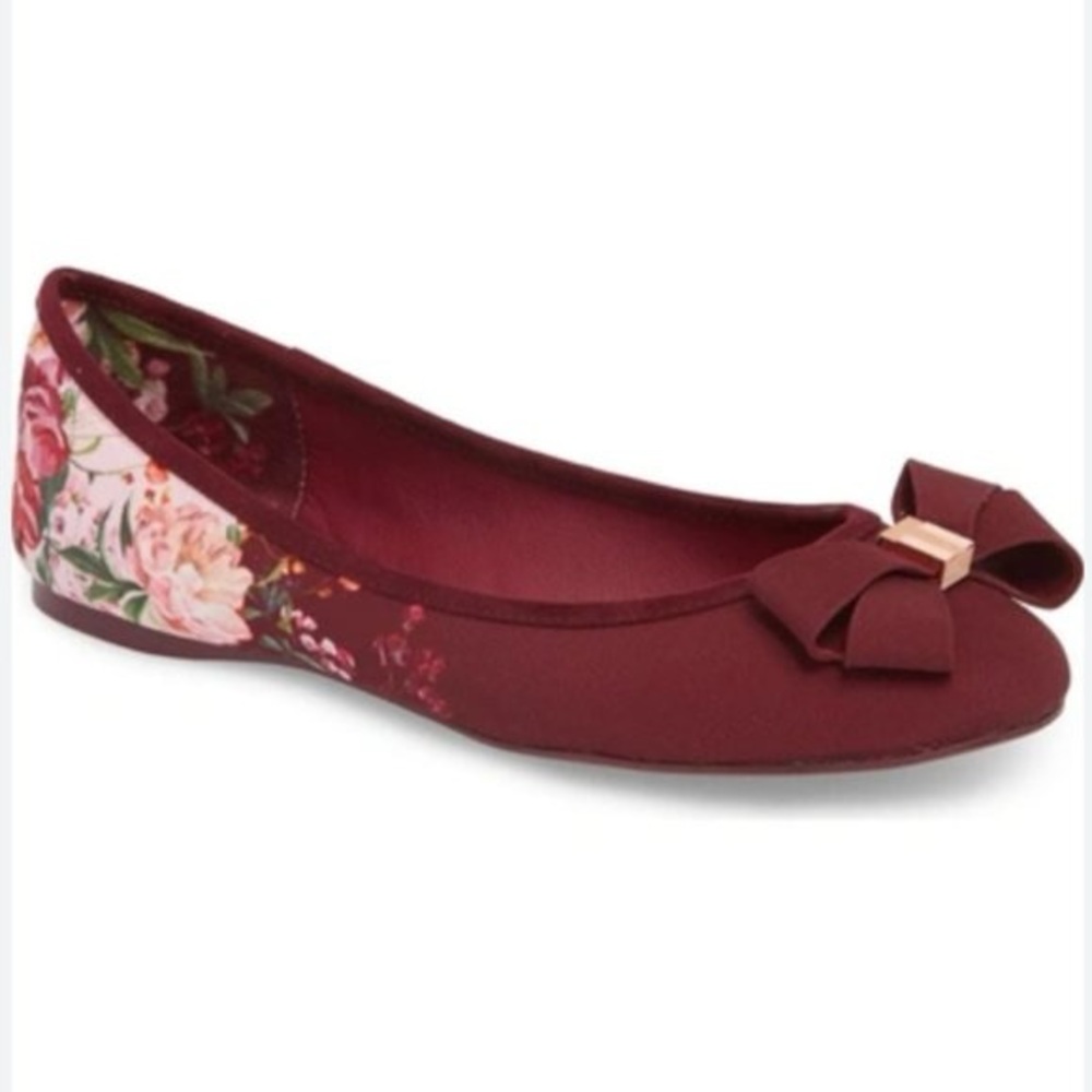Ted Baker. Immet Floral Print Bow Flats in Serenity Fabric. Size 6.5.